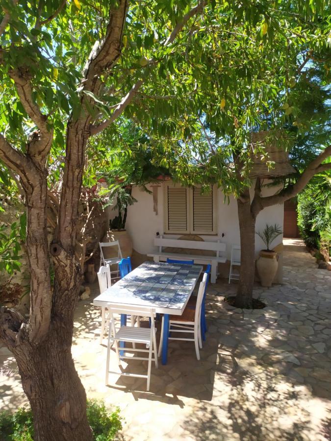 I Ciusiddi Bed & Breakfast Portopalo Di Capo Passero Exterior photo